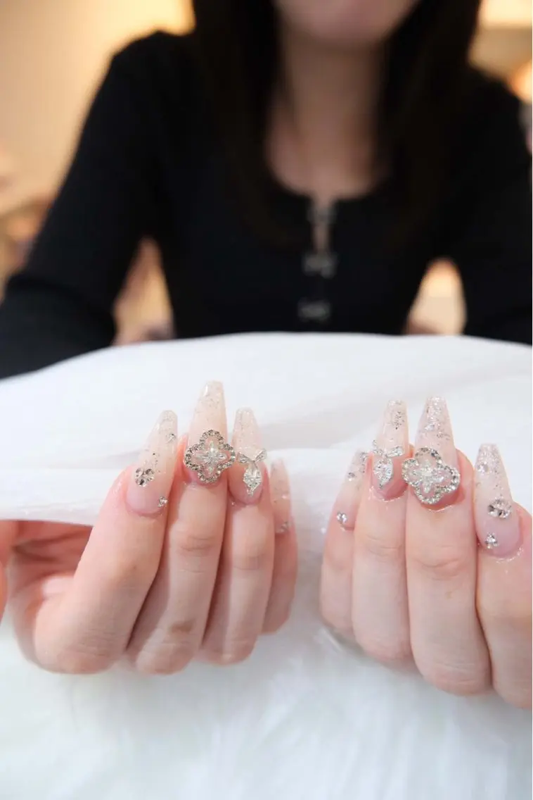 ネイル Anmi Nail Sanaのネイルデザイン