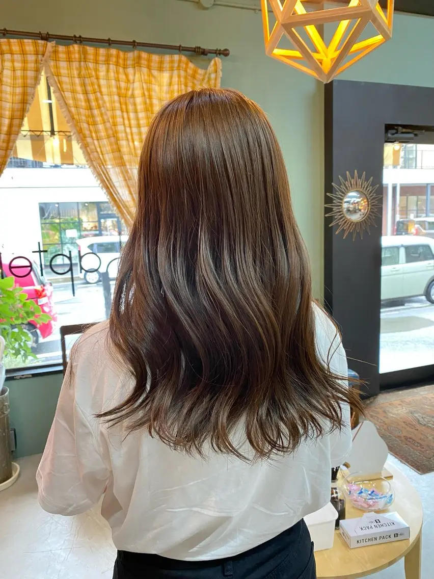 セミロング カラー ヘアアレンジ chapter問屋町 💘小室明華のヘアスタイル