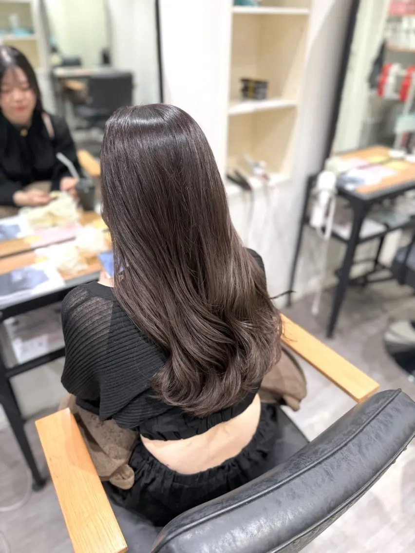 ロング カラー ショコラグレージュ グレージュ カット ヘアカラー cocotte🫧 kotomiのヘアスタイル