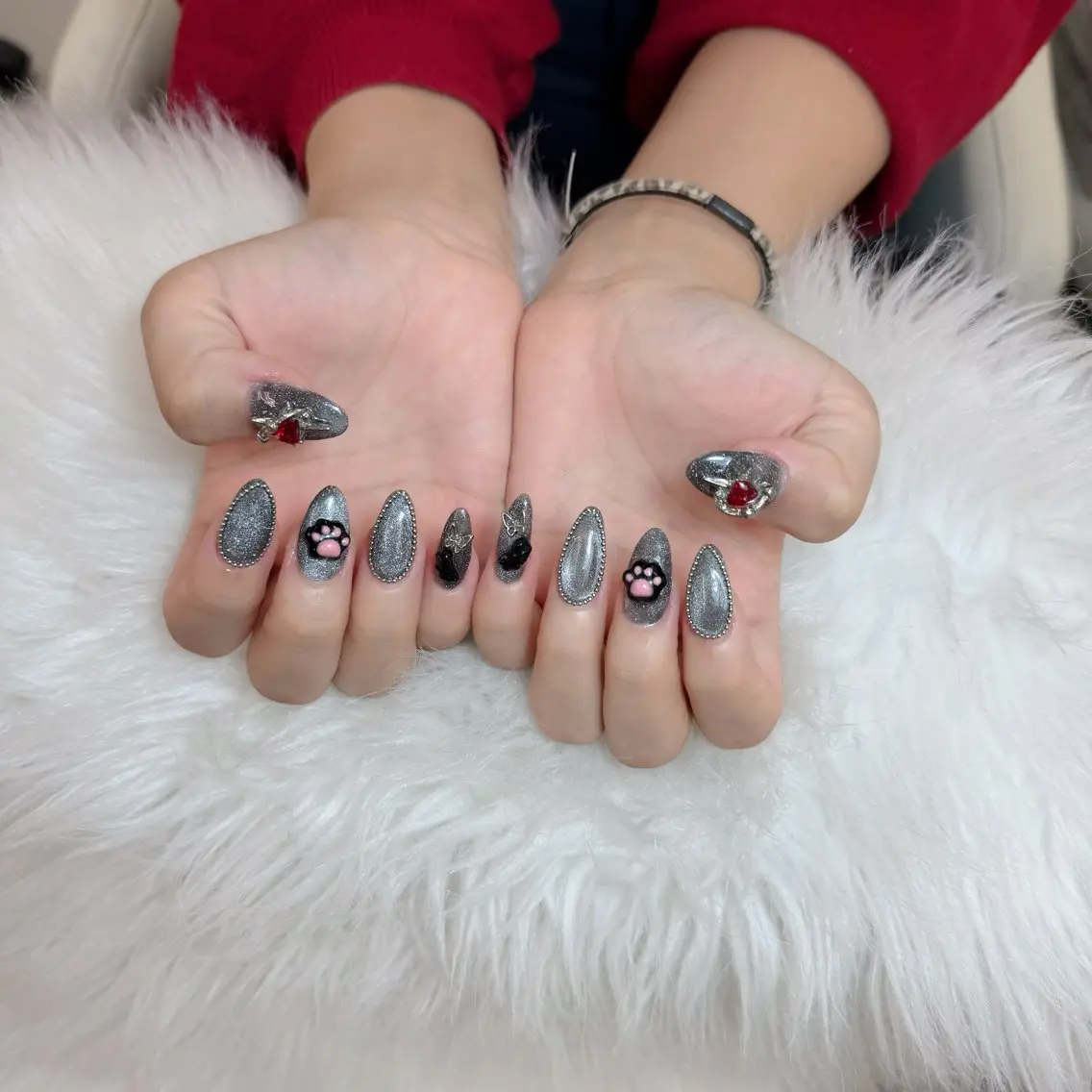 ネイル ジェルネイル 韓国ネイル マグネットネイル ネイルチップ 冬ネイル Lenie Nail Salonのネイルデザイン