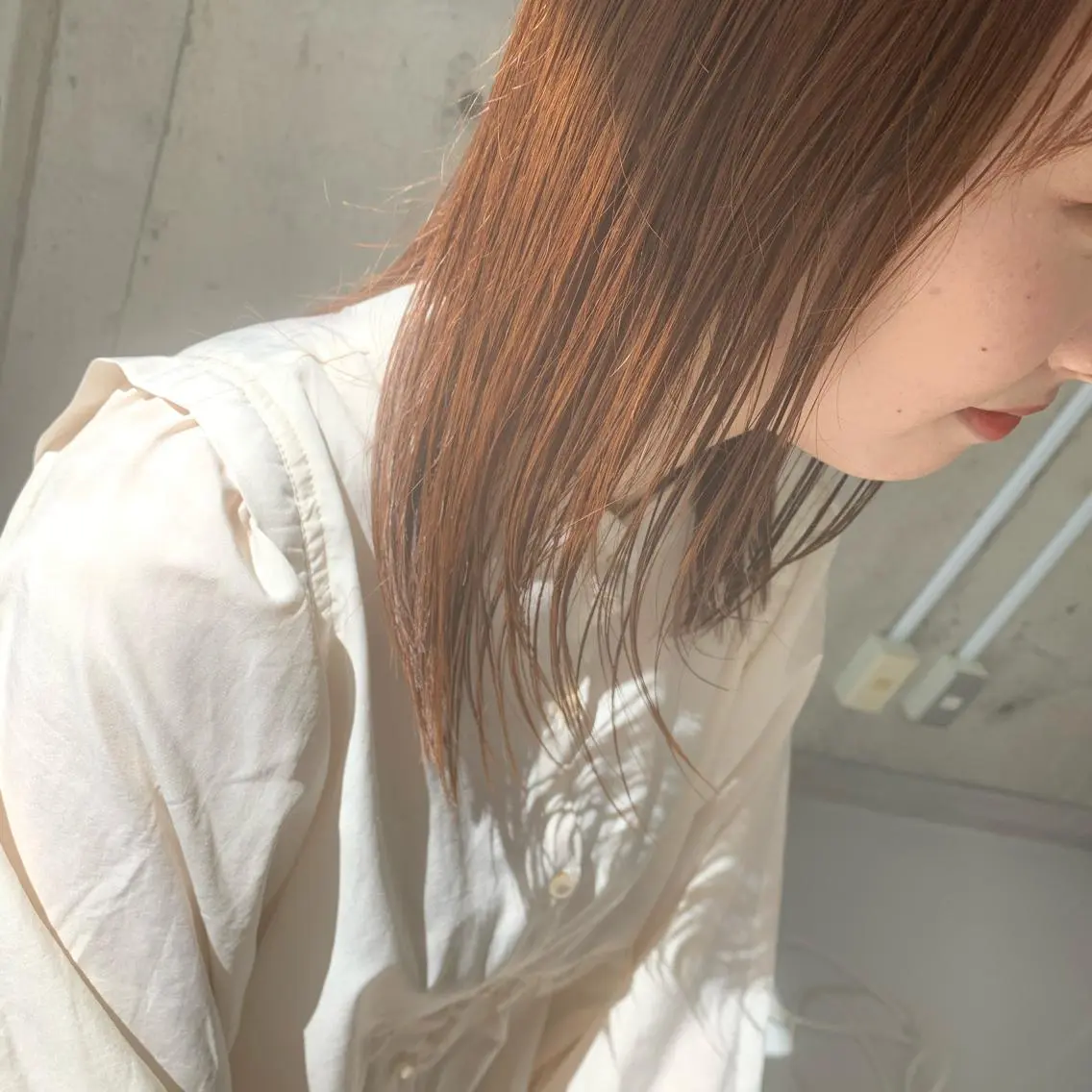 ミディアム カラー イワタ マハ/ minim hairのヘアスタイル