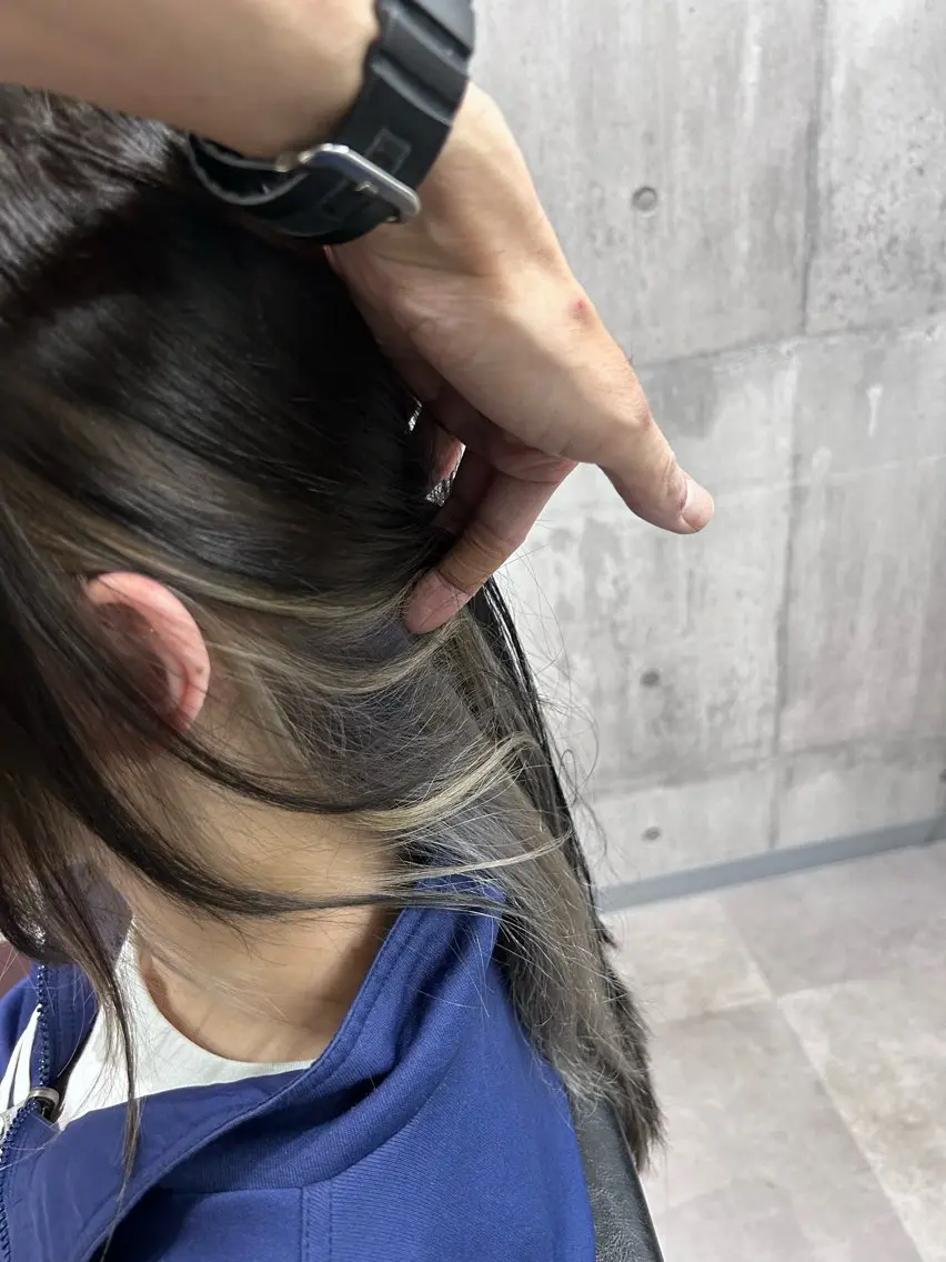 セミロング カラー ヘアアレンジ アクアカラー バレイヤージュ ブリーチ ケアブリーチ ダブルカラー ヘアカラー トリートメント newi赤羽 ✂️KEN✂️のヘアスタイル