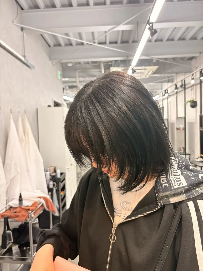 ミディアム ボブ レイヤーカット 小顔カット カット LIV My【マイ】 髪質改善/箕面のヘアスタイル