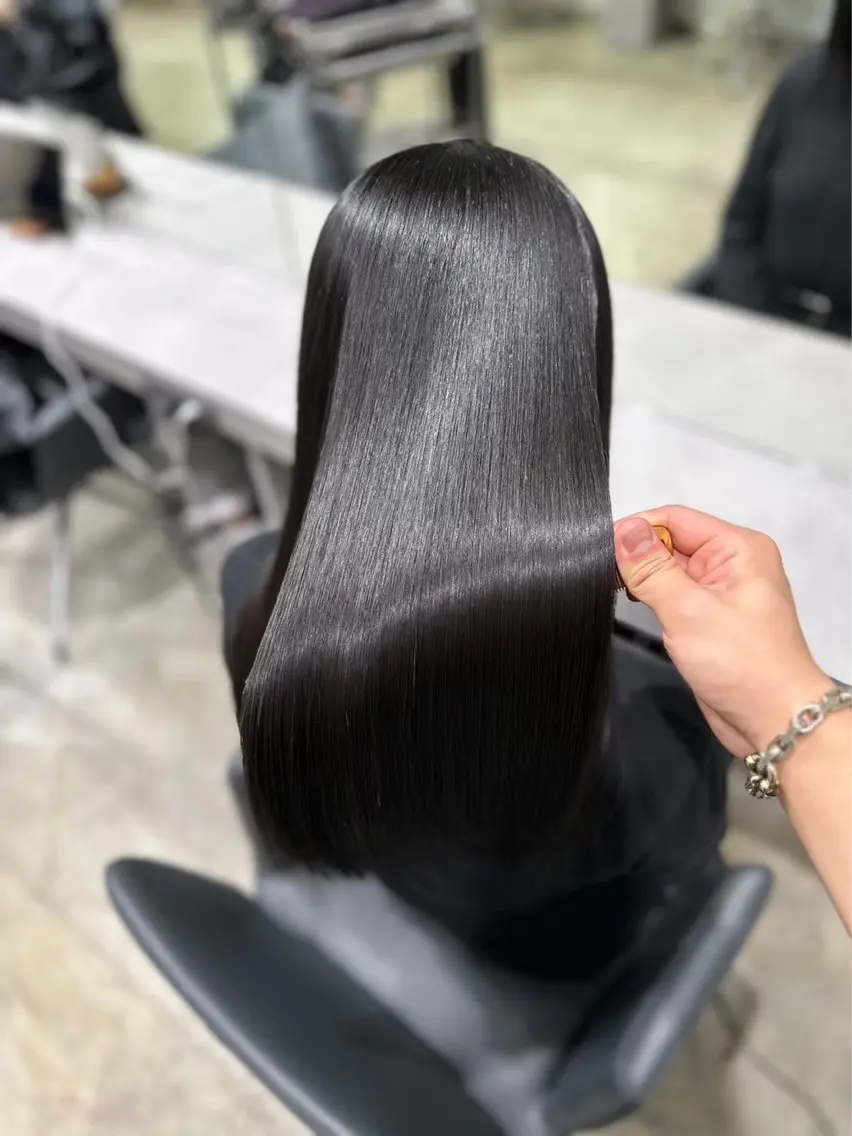 ロング 【ヤバ髪から美髪へ】 縮毛矯正特化アチワのヘアスタイル