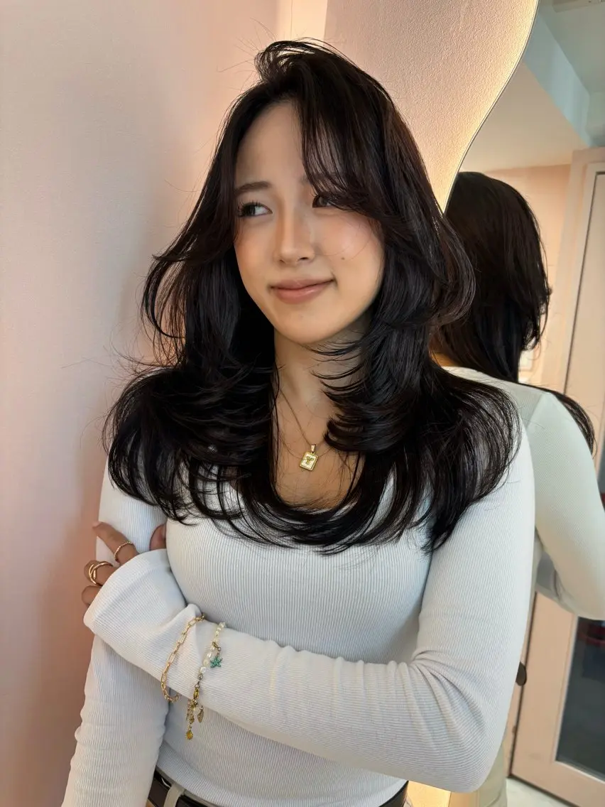 カラー カット ヘアカラー トリートメント YOLO 渋谷 NANAMIのヘアスタイル