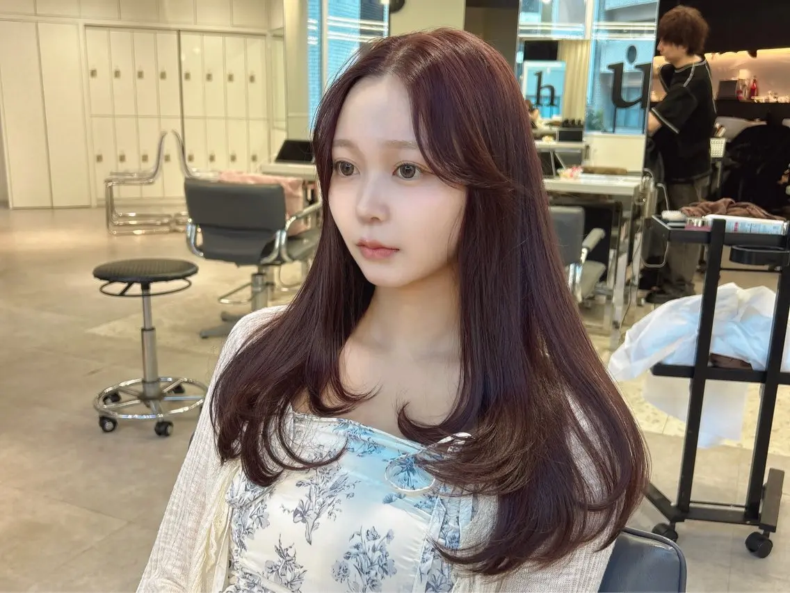 ミディアム カット ヘアカラー トリートメント 🤍YUKI 韓国 艶髪 🤍のヘアスタイル