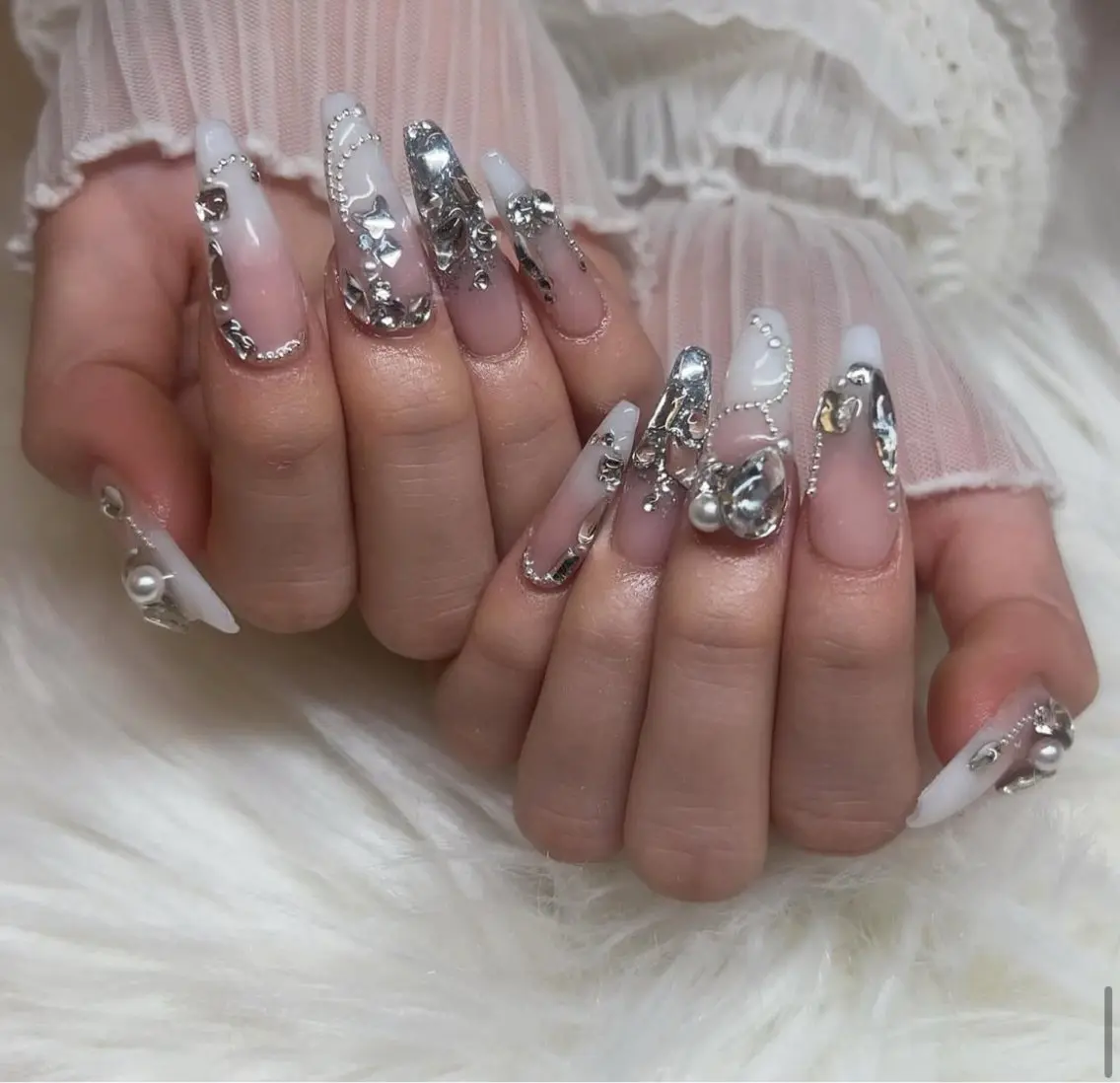 ネイル アートネイル フラワーネイル フレンチネイル ジェルネイル グラデーション ハンドネイル Ryu Nail NekoChanのネイルデザイン