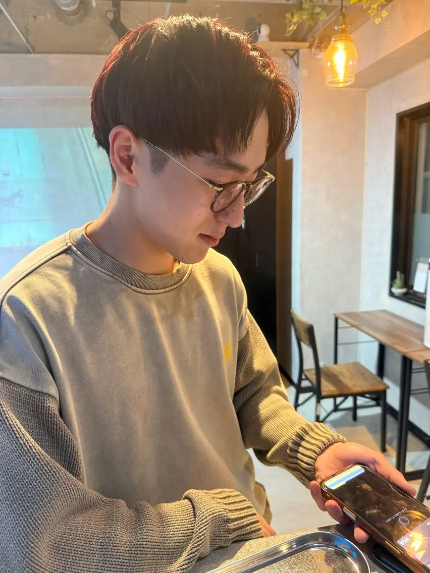 ショート カット ヘアカラー 柳井 準平のヘアスタイル