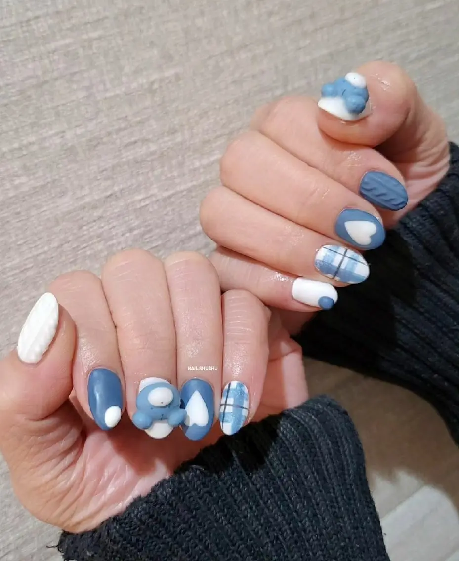ネイル 持ち込み ニュアンスネイル ワンカラーネイル シンプルネイル 冬ネイル ハンドネイル 3dパーツ/流行り 👧shushu❤️のネイルデザイン