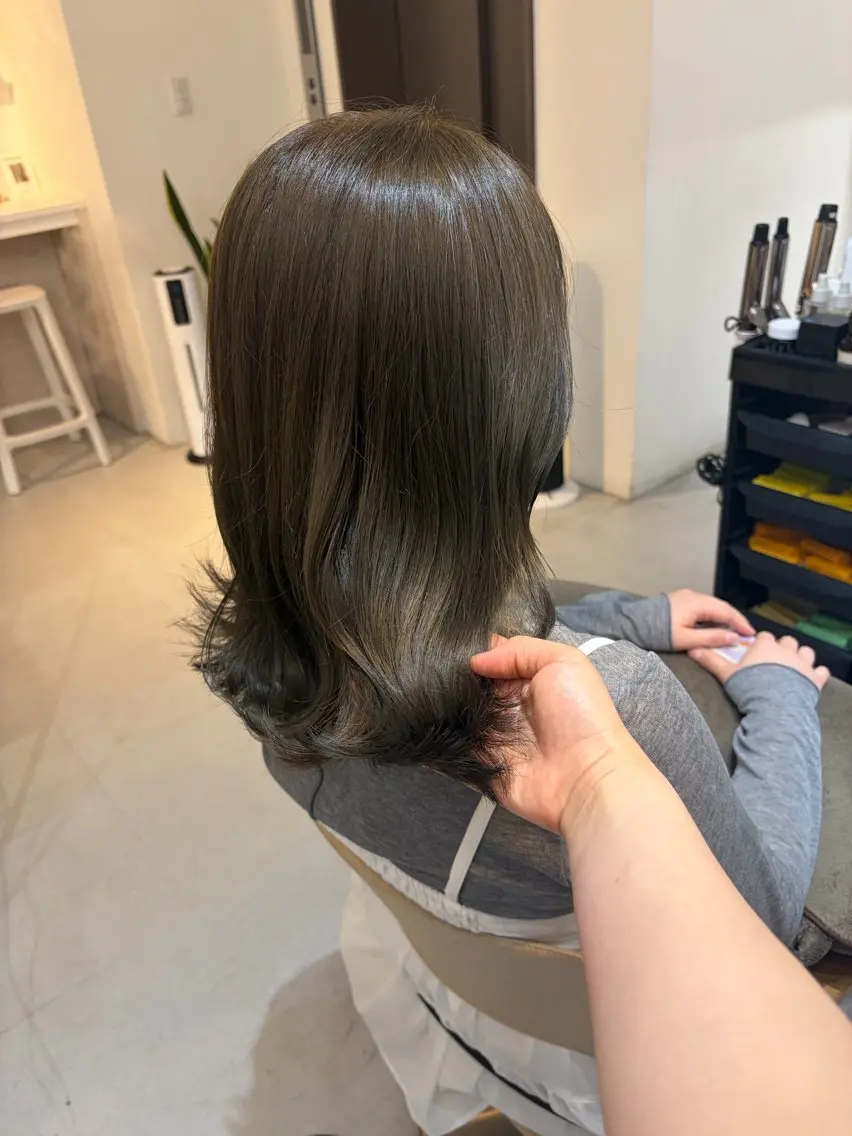 ミディアム カット ヘアカラー トリートメント ✨色持ちの良い艶 カラー✨蟹江真世のヘアスタイル