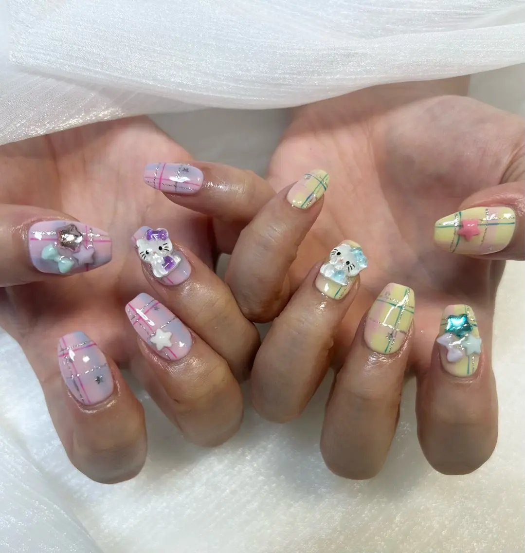 ネイル +nail （プラスネイル）のネイルデザイン