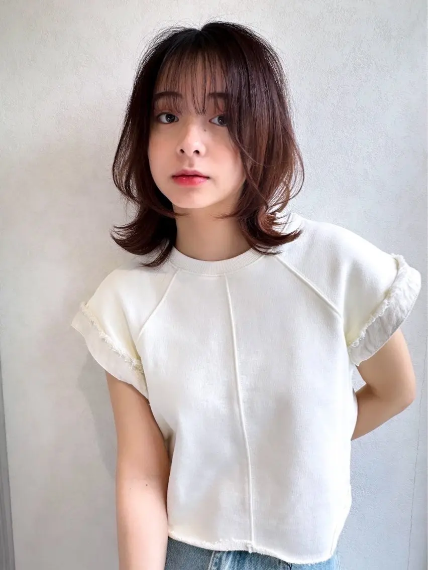 レディースミディアムレイヤーカットモデル(平日8:00〜 or 19:00〜)の写真