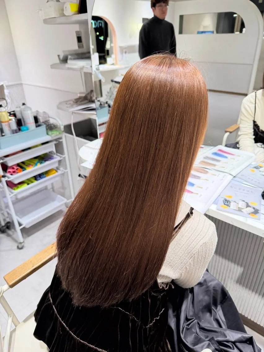 ロング ヘアカラー トリートメント 杉田 茉優のヘアスタイル