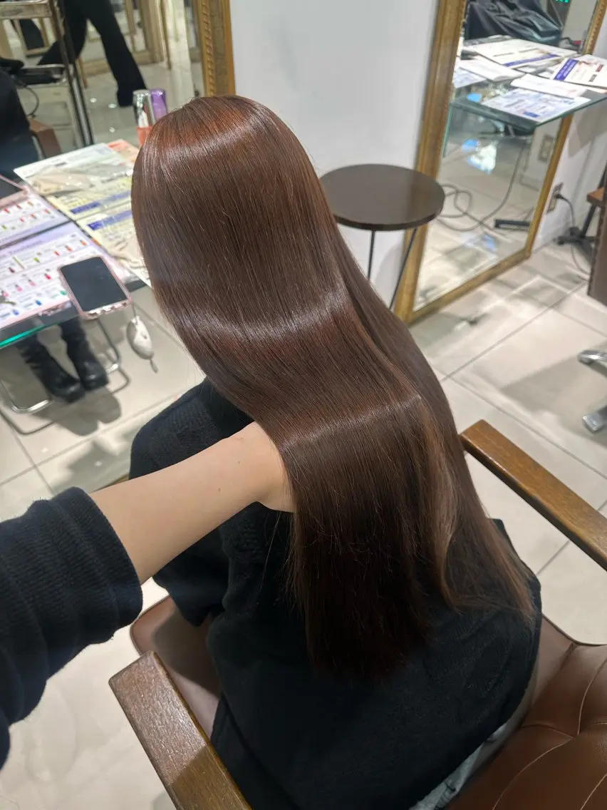 ロング カラー ブラウンカラー 髪質改善艶カラー🩶 Nanako ⟡.·のヘアスタイル