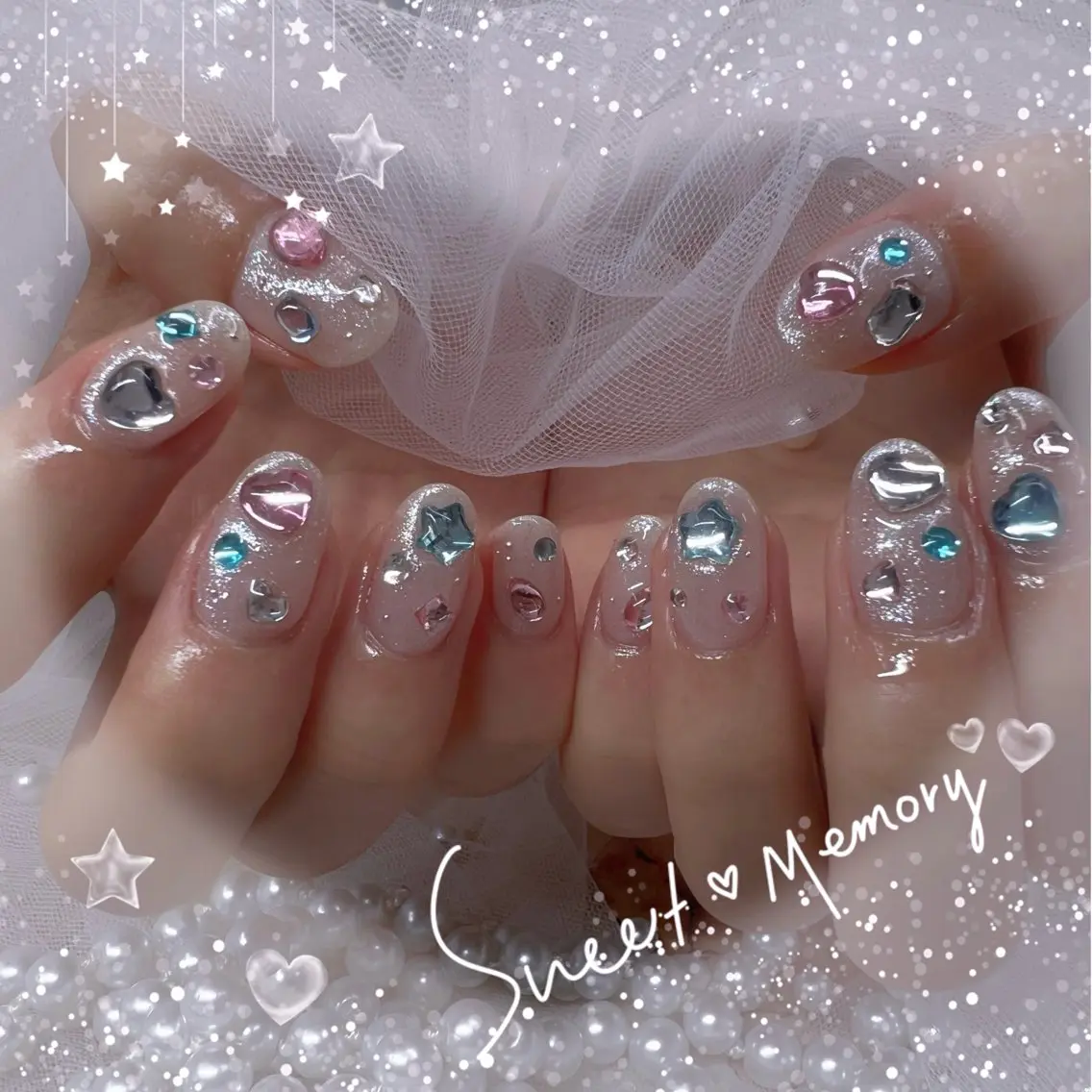 ネイル チークネイル フレンチネイル ガーリー ガラスフレンチ グラデーション ハンドネイル Chill Nailsalonのネイルデザイン