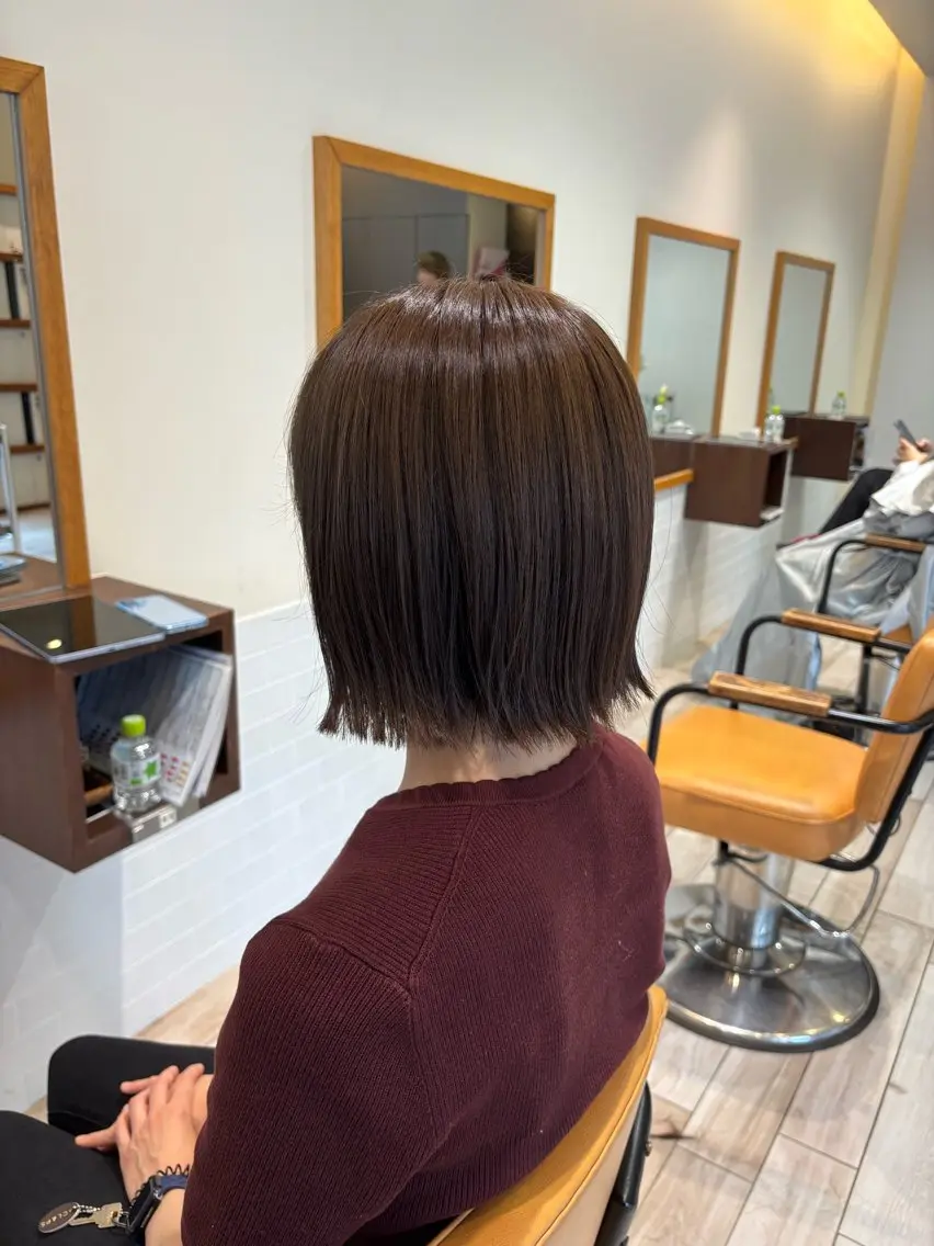 ミディアム カット おもだか がく /横須賀中央のヘアスタイル