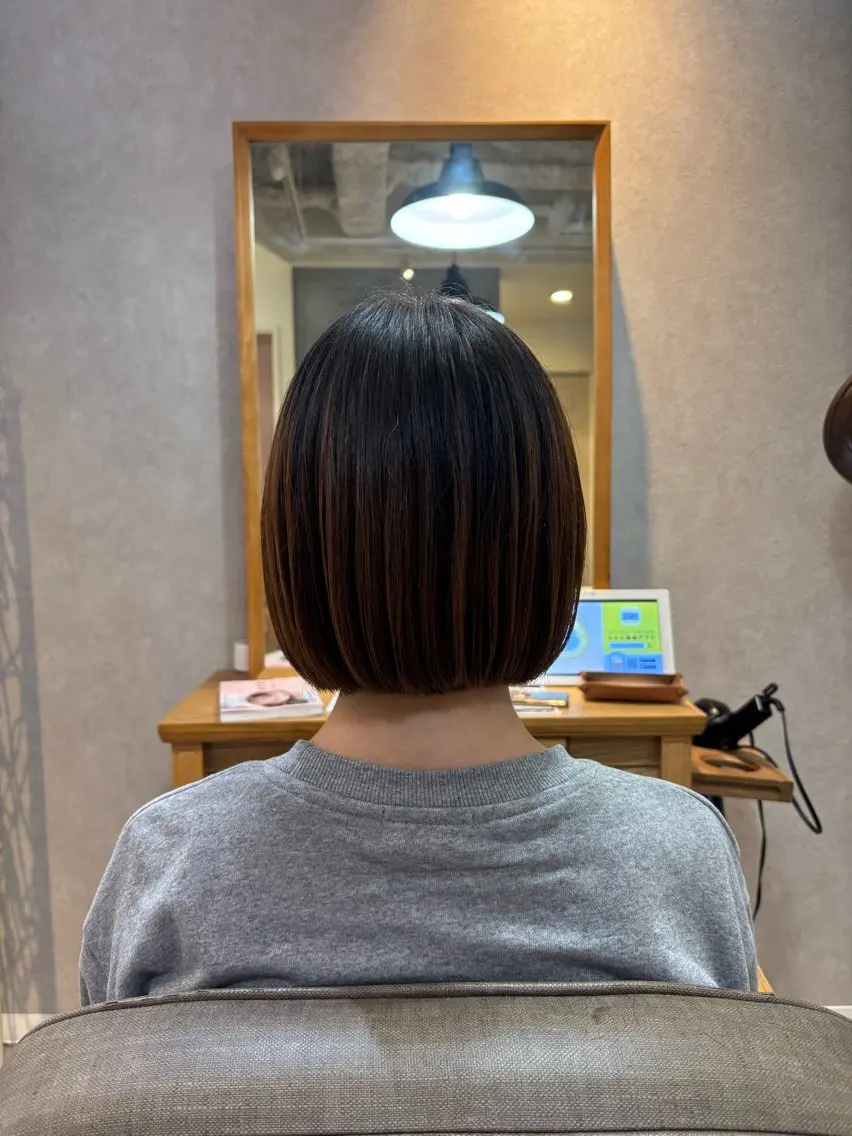 ショート カット 飯岡 セナのヘアスタイル