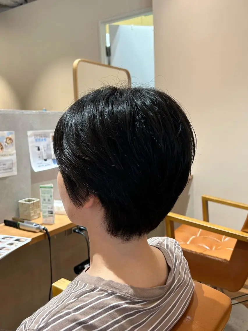 ショート ショートレイヤー レイヤーカット ショートヘア カット 櫻井 優希のヘアスタイル