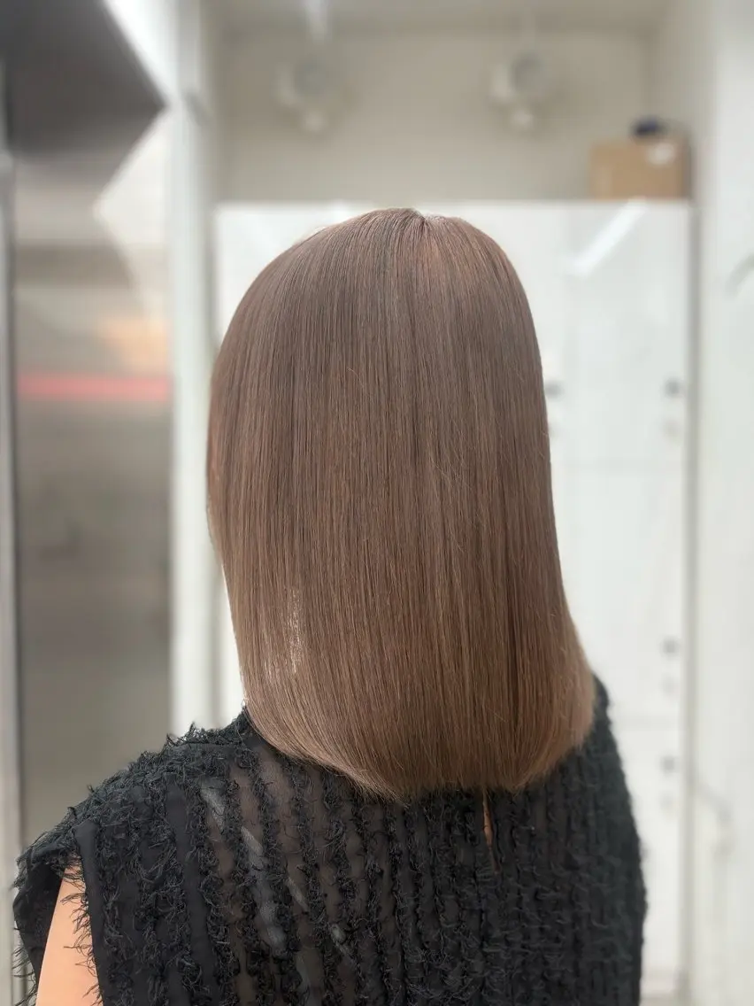 ミディアム カラー ベージュカラー ブリーチ 透明感カラー オリーブベージュ トリートメント 🌟ゆりあ🌟 JILLSTUDIOのヘアスタイル