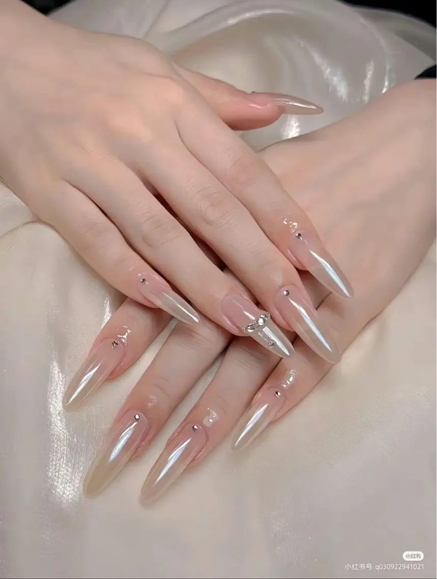 ネイル ハンドネイル T.Lee Nail Lilyのネイルデザイン