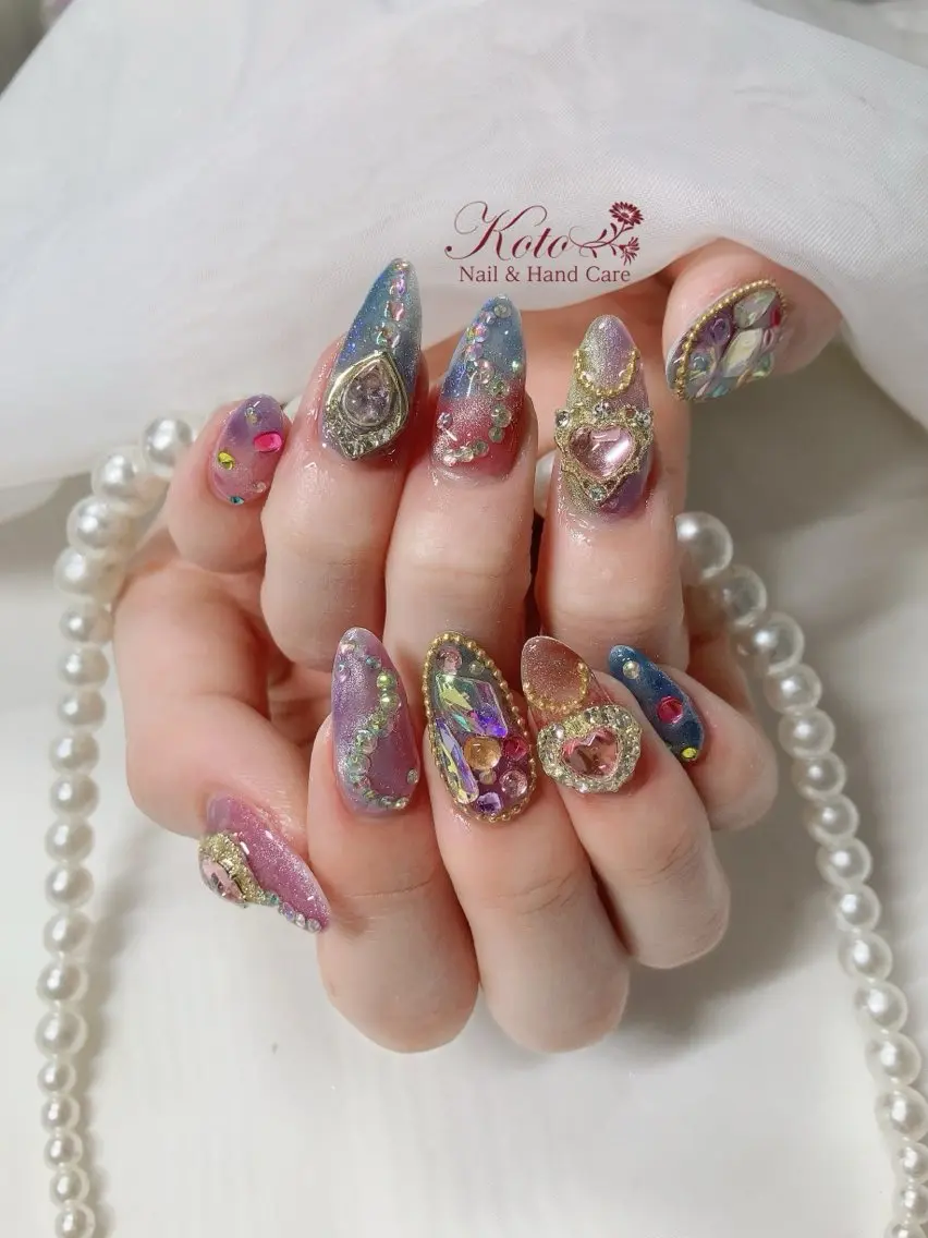 ネイル 長さ出し ジェルネイル 持ち込み ニュアンスネイル 赤色 ハンドネイル Nail Salon KOTOのネイルデザイン