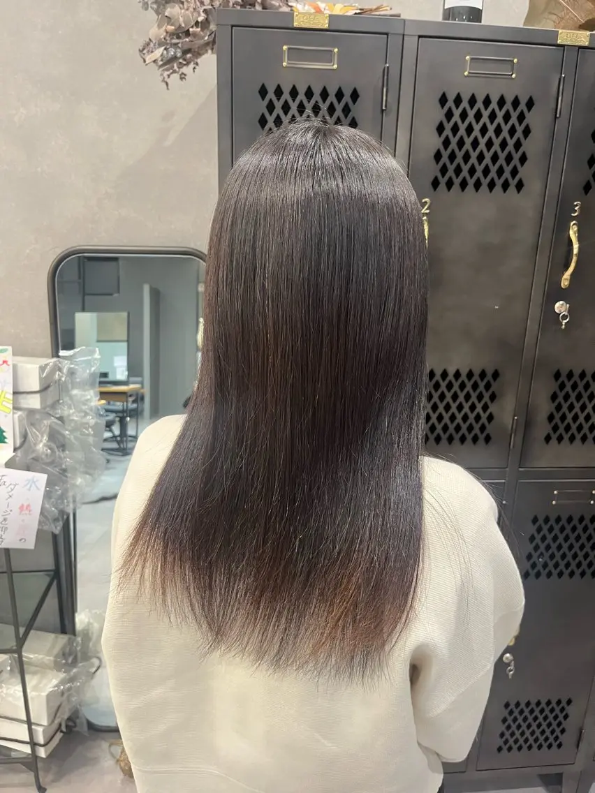 セミロング 心美/ブリーチなし 透明感カラーのヘアスタイル