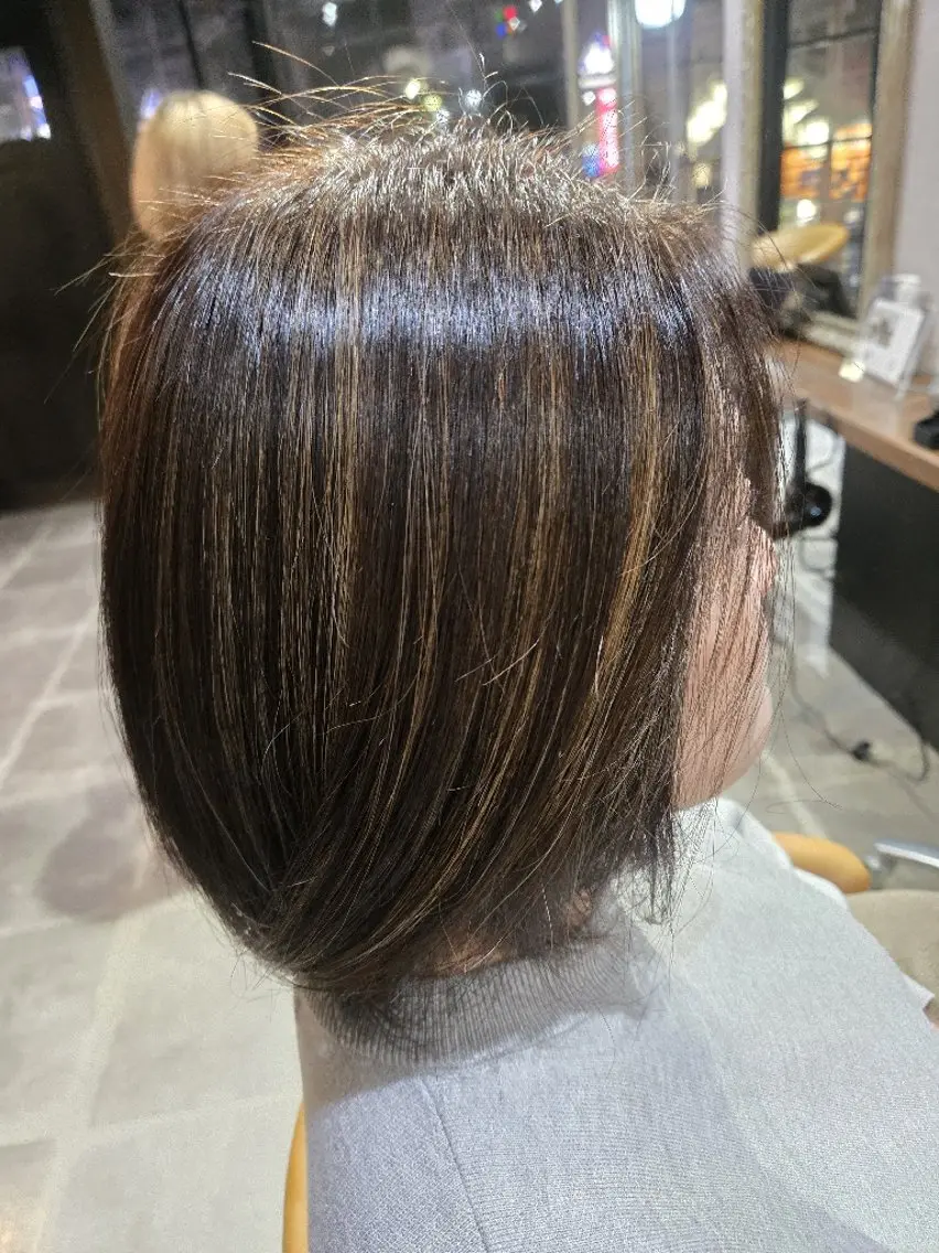 カラー ハイライトカラー 鶴ヶ峰ショート・ボブ 🎀渡邊 愛結🎀のヘアスタイル