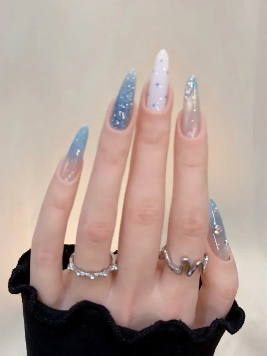 ネイル NAKAGAWA MASAKOのネイルデザイン