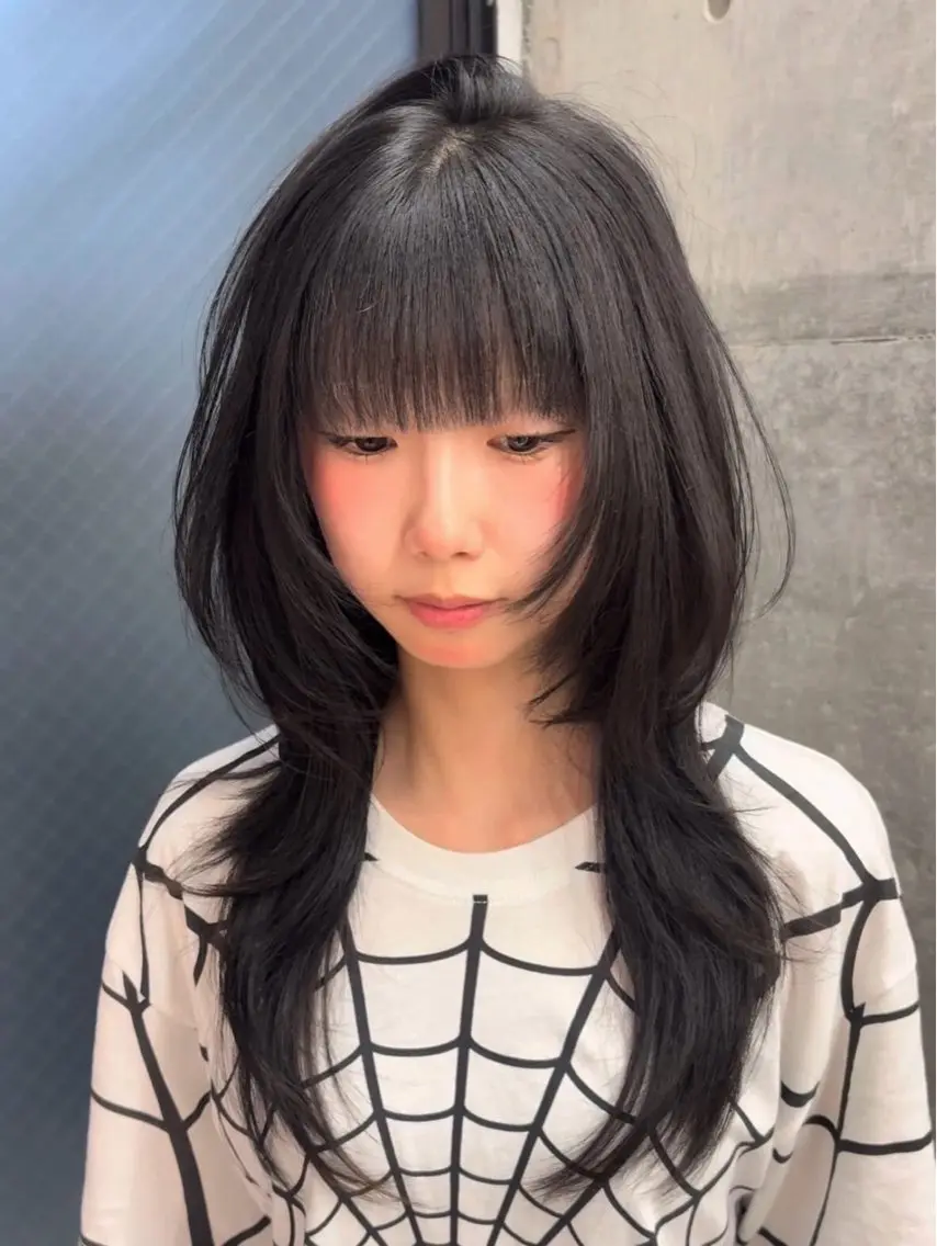 セミロング ハッシュカット ハイレイヤー レイヤーカット Yuta✂︎ 韓国レイヤー🪽のヘアスタイル