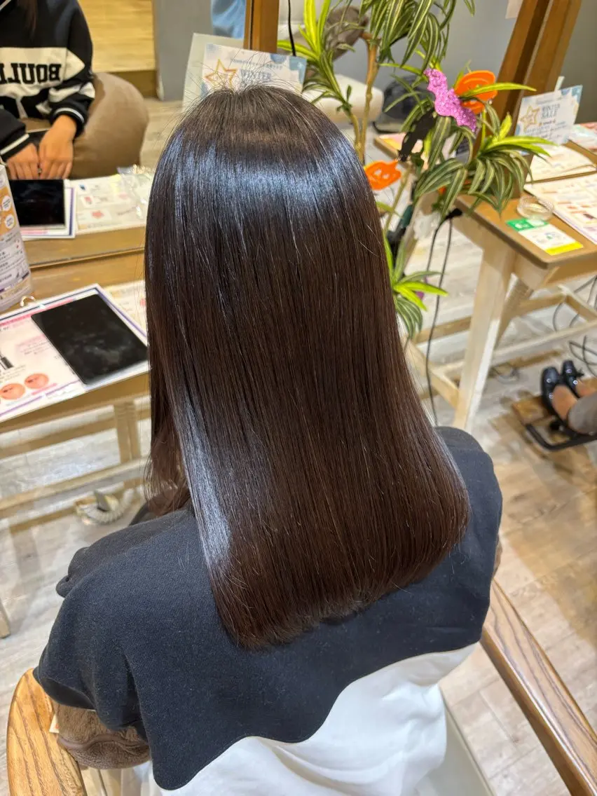 ロング 髪質改善 縮毛矯正 縮毛矯正 インナーブリーチ募集 おおつる🌻のヘアスタイル