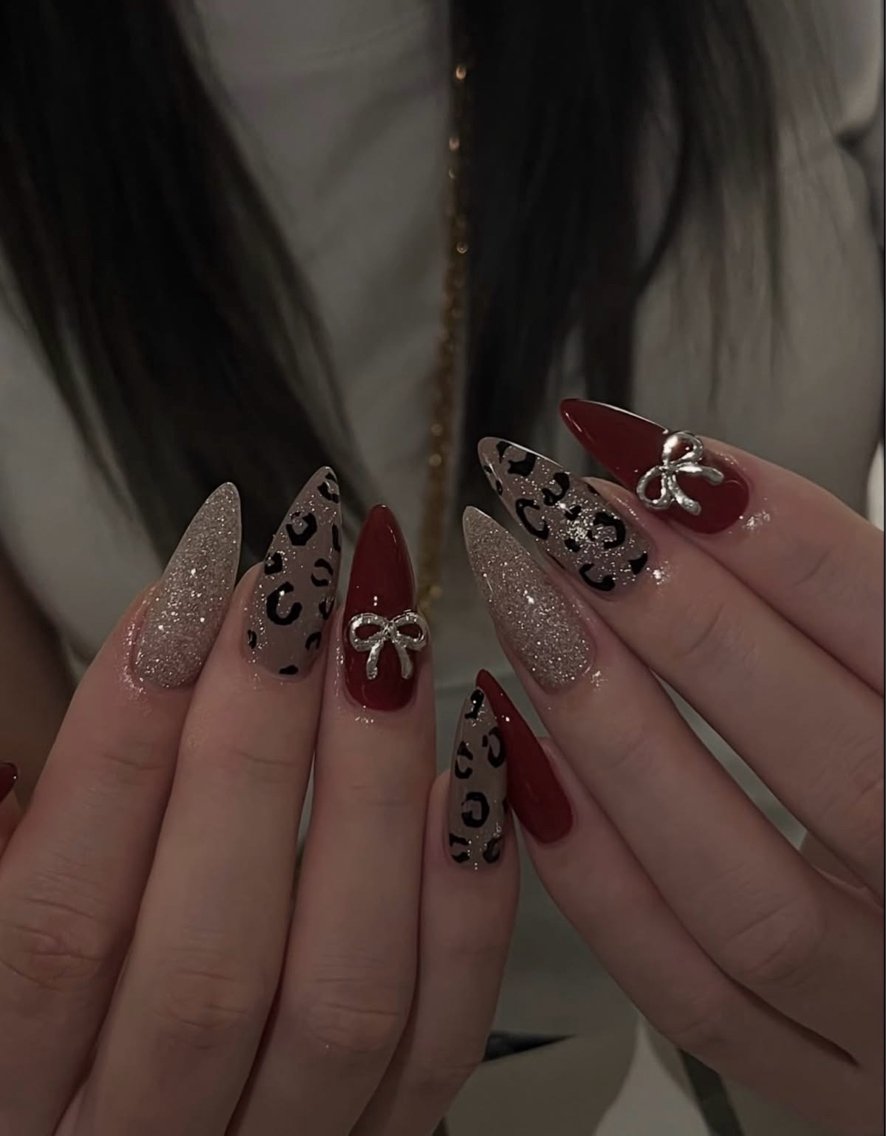 ネイル アートネイル 韓国ネイル ストーンネイル ワンホンネイル 冬ネイル ハンドネイル ハンドケア Nihonthy Nail 新宿のネイルデザイン