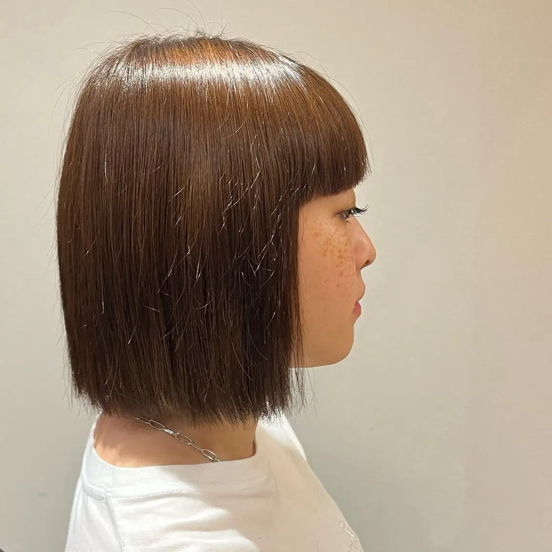 ショート 切りっぱなしボブ アッシュ ボブ レイヤー/ショート/ しだあつきのヘアスタイル