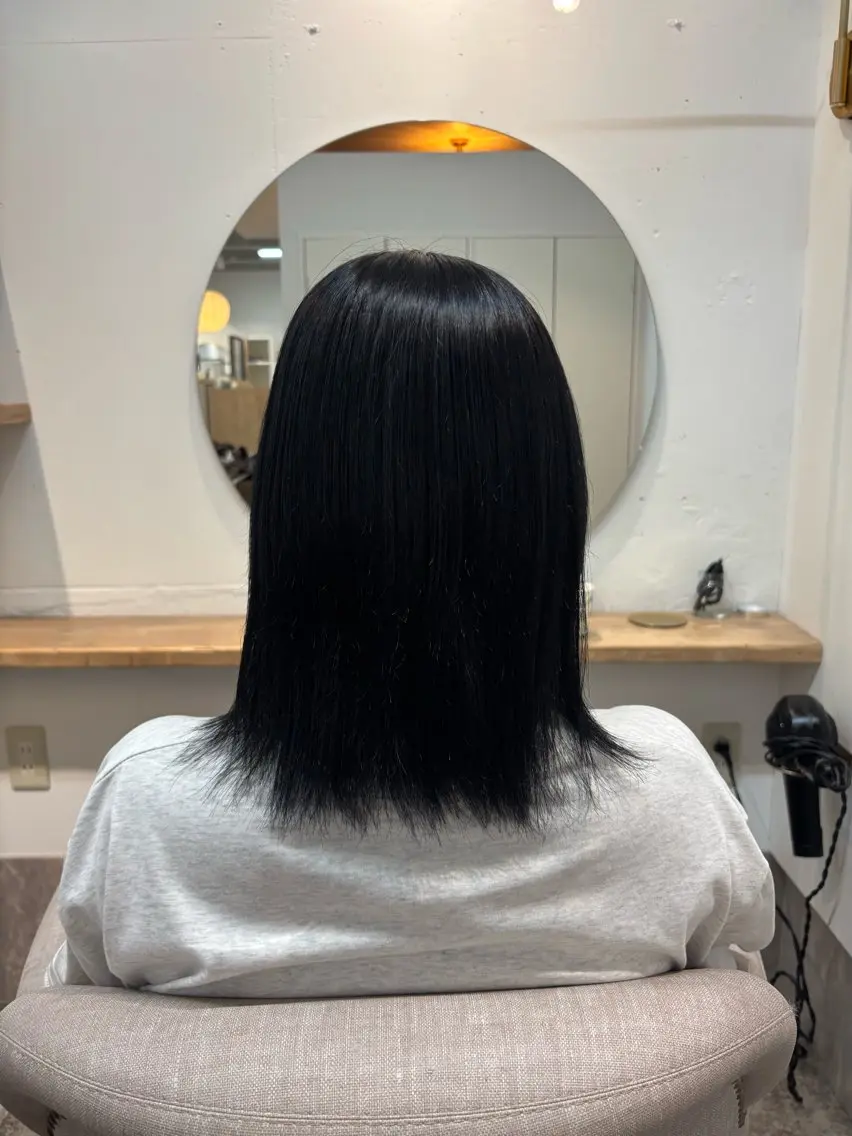 セミロング ヘアカラー Ami アミのヘアスタイル