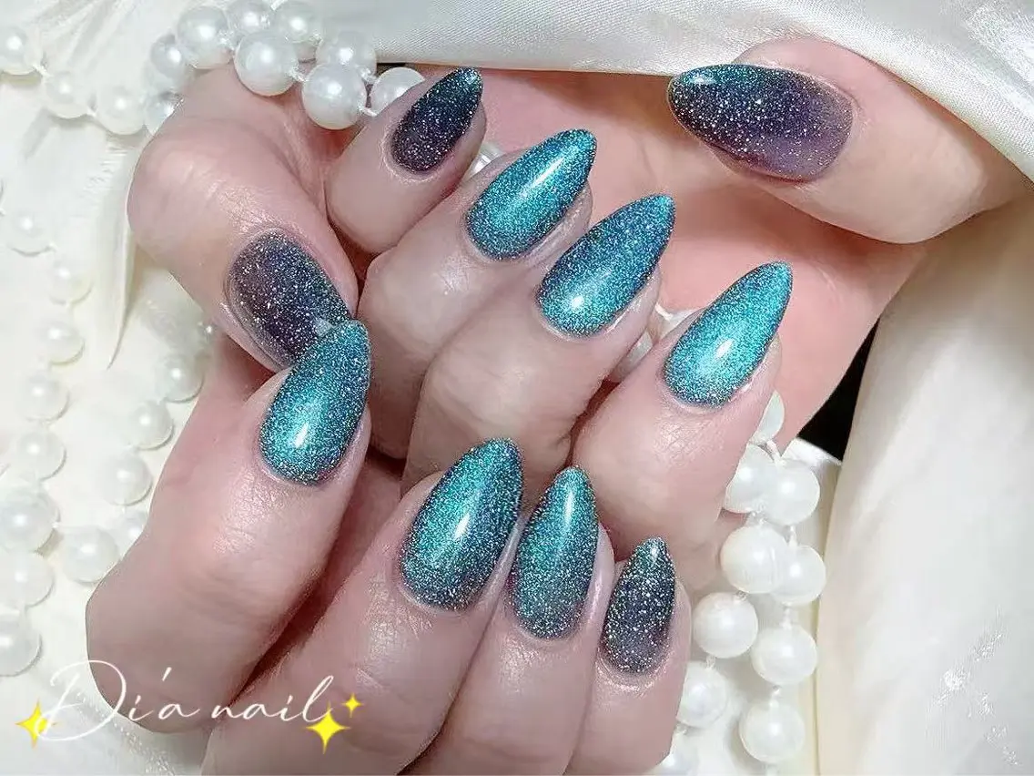 ネイル Nail Hibi サロンのネイルデザイン