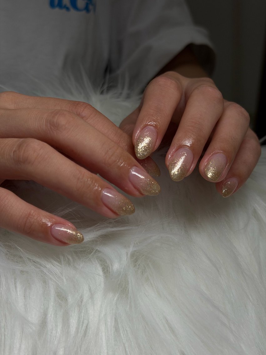ネイル ハンドネイル フットネイル with hues AYAのネイルデザイン