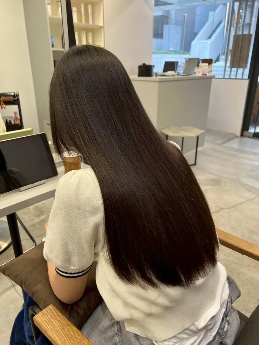 ロング パーマ 髪質改善 レイヤーカット 縮毛矯正 トリートメント 酸性ストレート 縮毛矯正 🍒モテ暖色カラー × うる艶✧ ゆなのヘアスタイル