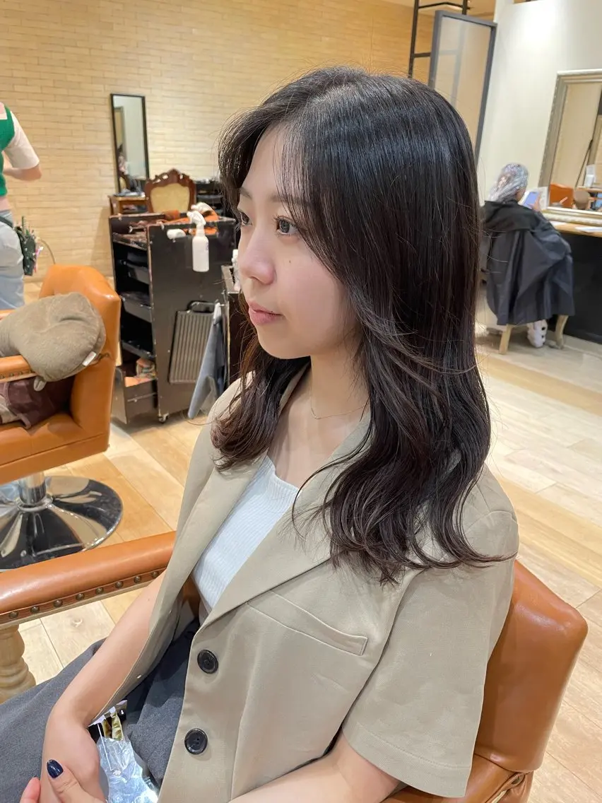 セミロング 亀川蓮 Agu hairのヘアスタイル