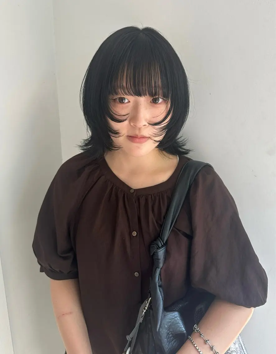 ミディアム カラー 顔周りカット ウルフカット カット ヘアカラー トリートメント 松本 雪愛のヘアスタイル