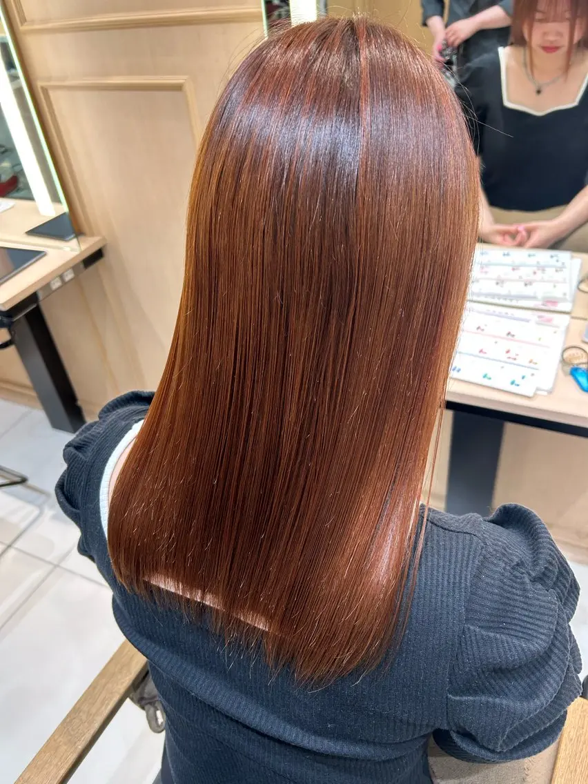 セミロング カラー ゆめ ベージュカラーのヘアスタイル