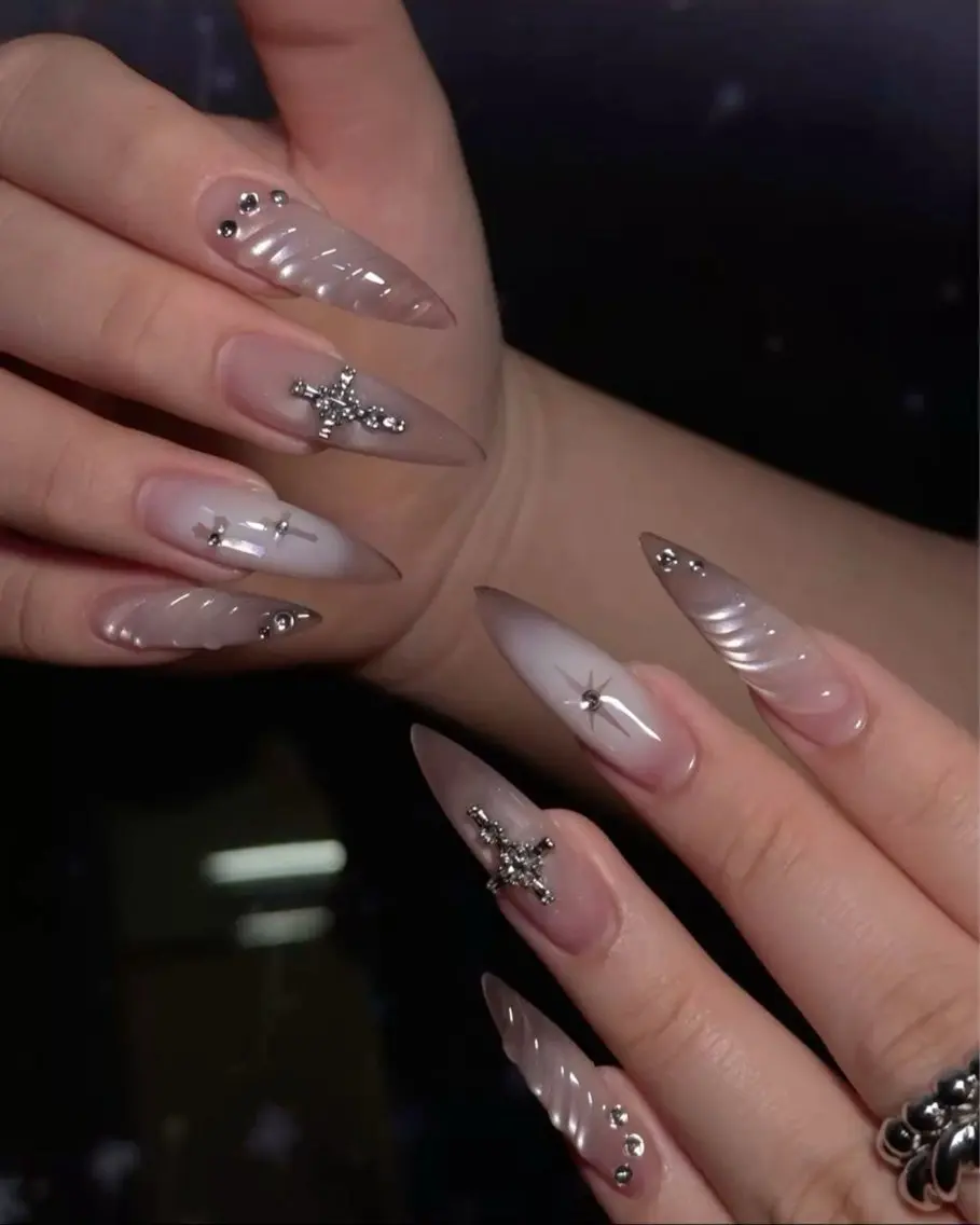 ネイル 韓国ネイル マグネットネイル 持ち込み ハンドネイル Dyo Nail_Royalのネイルデザイン