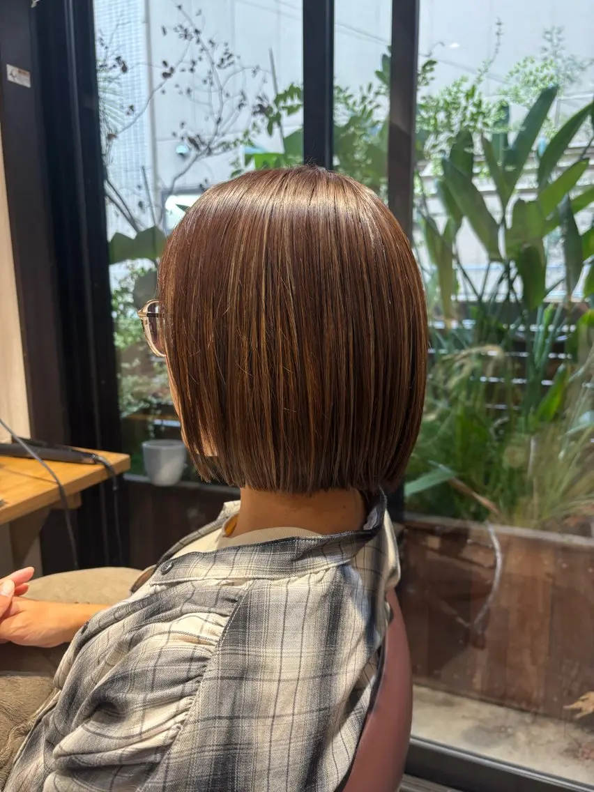 ミディアム カット ヘアカラー トリートメント SOL Matsumuraのヘアスタイル
