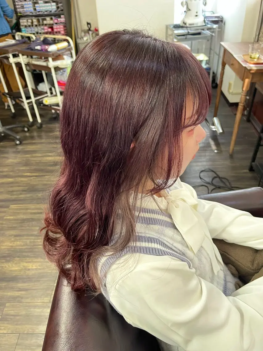 ロング カラー シノザキ キナのヘアスタイル