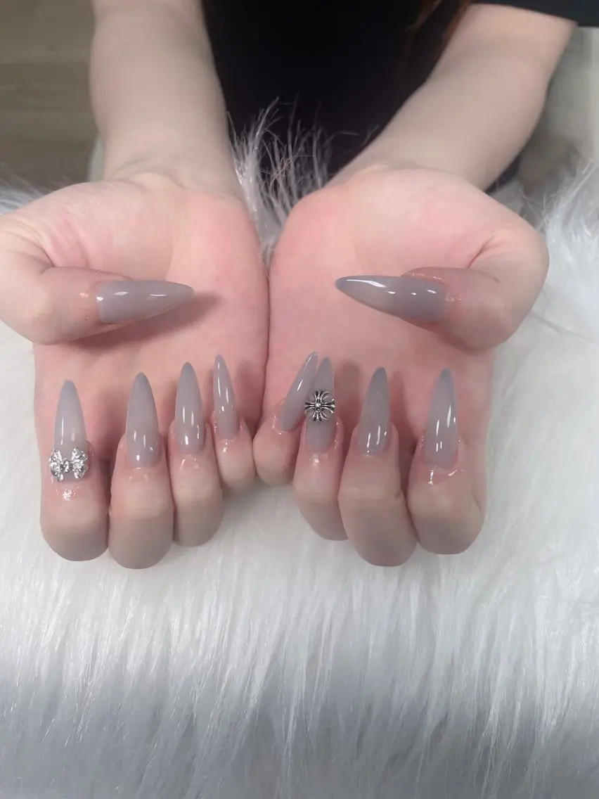 ネイル ハンドネイル Hin Nail 日本橋のネイルデザイン