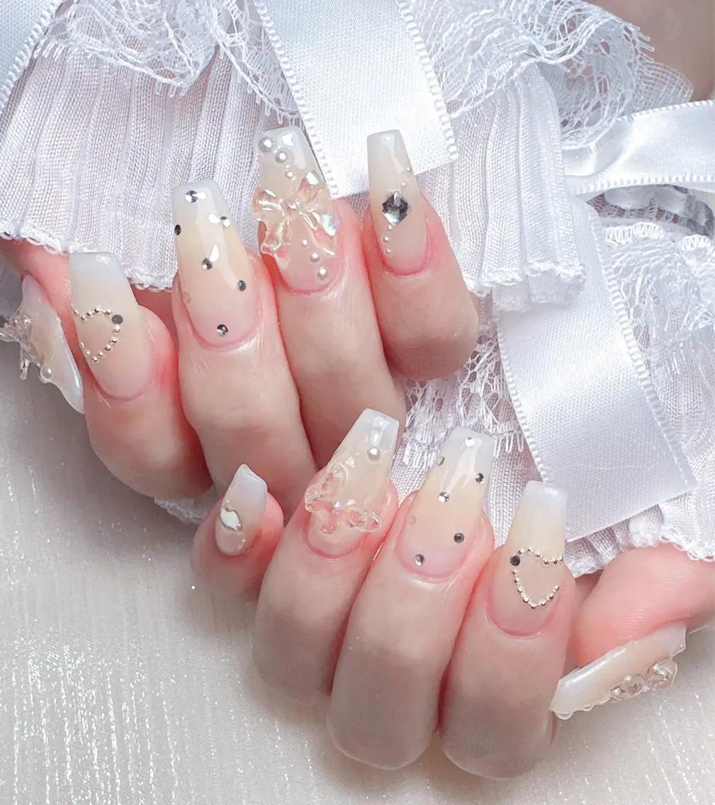 ネイル ハンドネイル M🌷nail 長さだし専門店のネイルデザイン