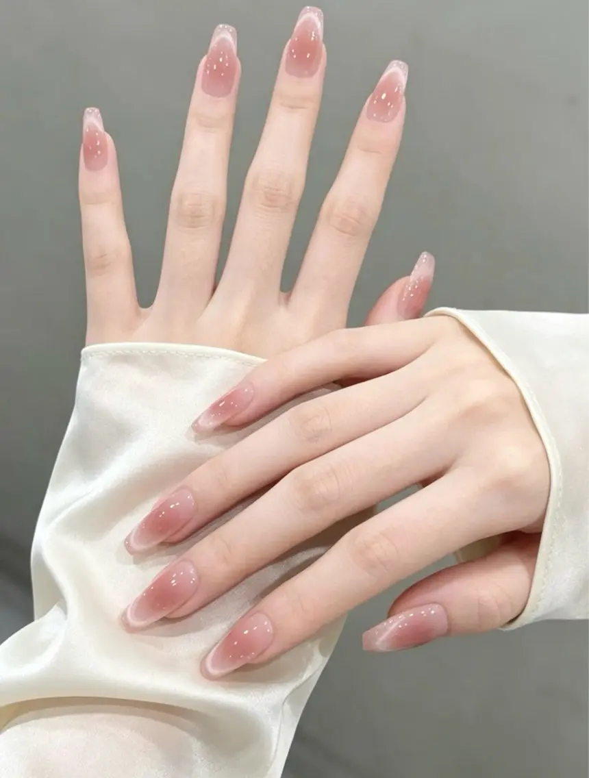ネイル ハンドネイル Trend Nail シロのネイルデザイン