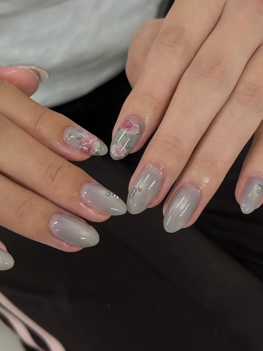 ネイル ハンドネイル schon 🎀saraのネイルデザイン