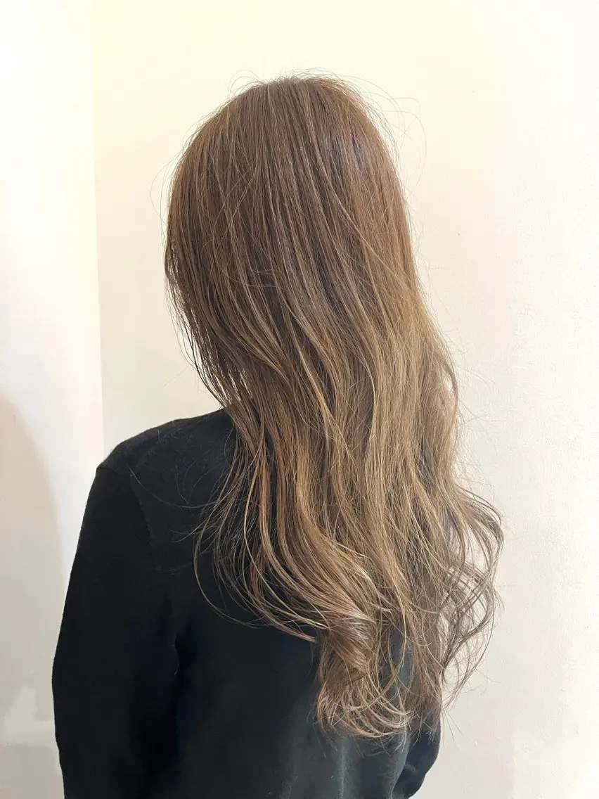 ロング カラー ベージュカラー ミント ミントベージュ 中居 蒼士のヘアスタイル