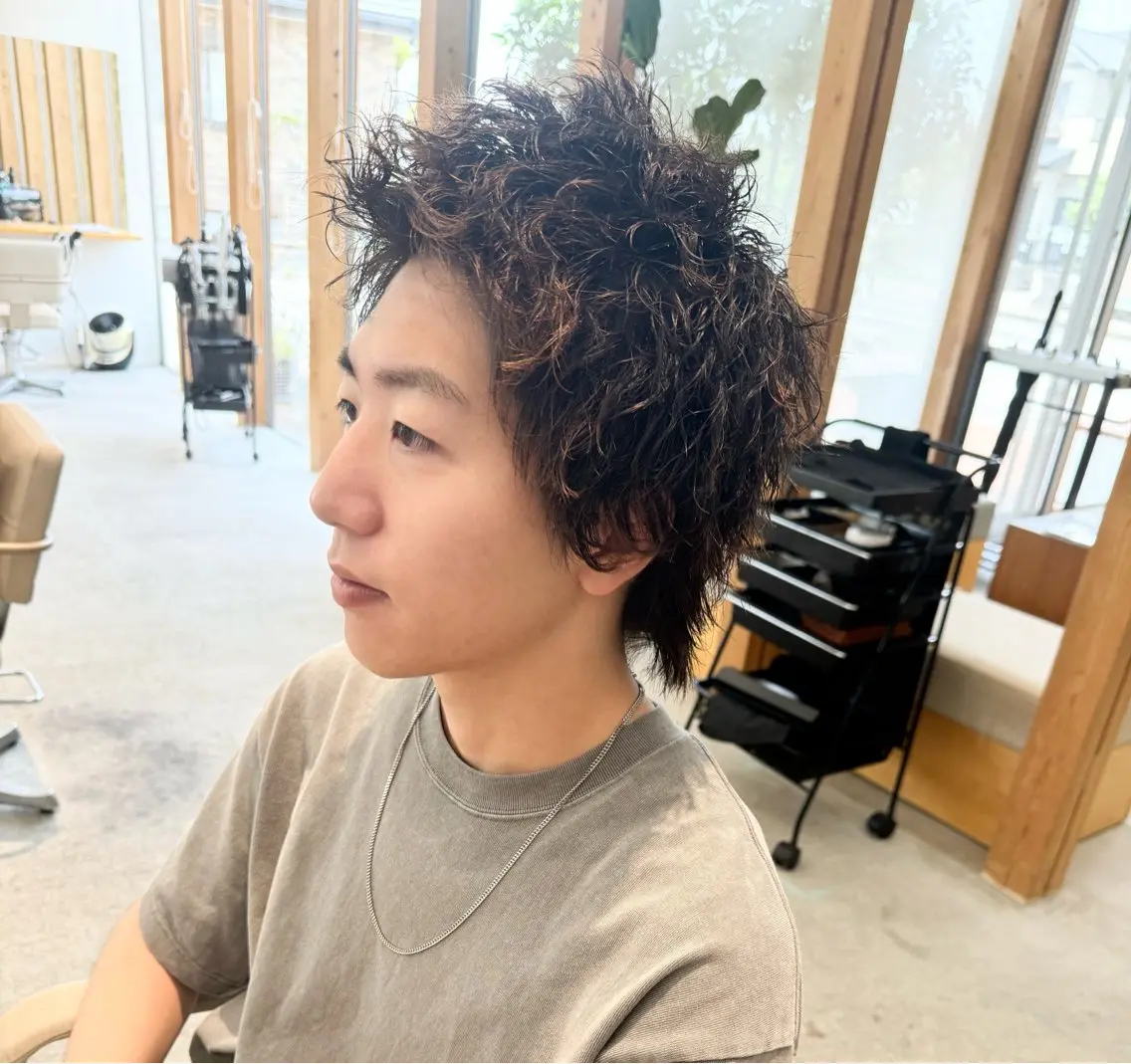 ショート パーマ メンズ メンズパーマ ツイストスパイラルパーマ スパイラルパーマ 服部 雄輝のヘアスタイル