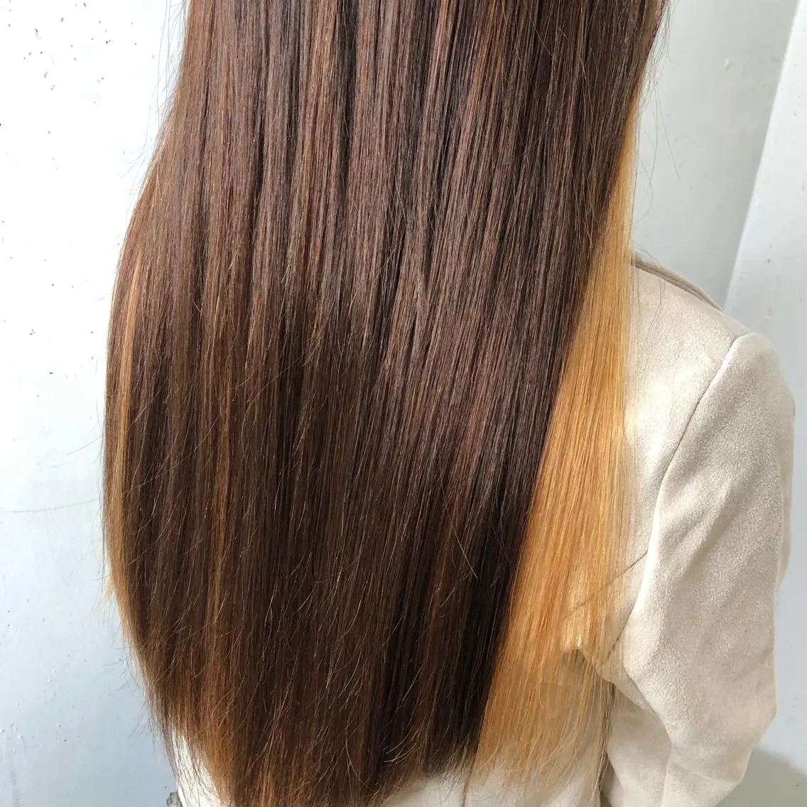 ロング カラー パーマ ヘアアレンジ 八巻 晴香のヘアスタイル