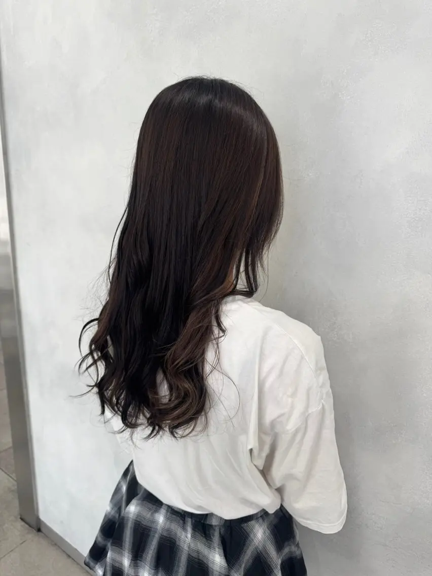 セミロング カラー ベージュカラー イヤリングカラー ヘアカラー 【ダブルカラー推し】 伊桜莉のヘアスタイル